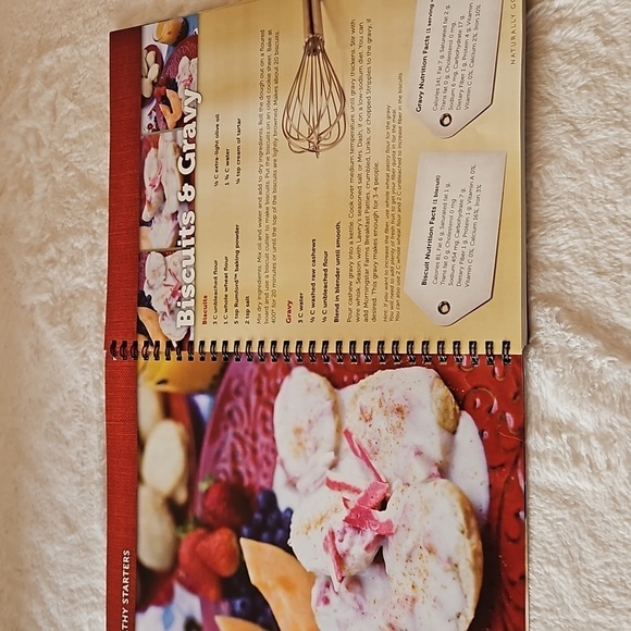 Naturally Gourmet. Simple, plant-based recipes that are healthy & delicious cook - Picture 3 of 9